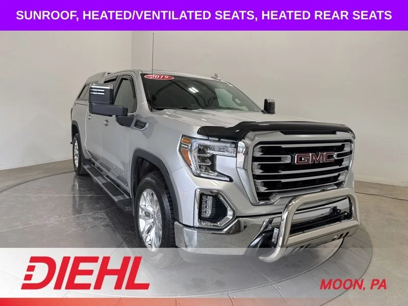 2019 GMC Sierra 4WD Crew Cab Short Box SLT's photo