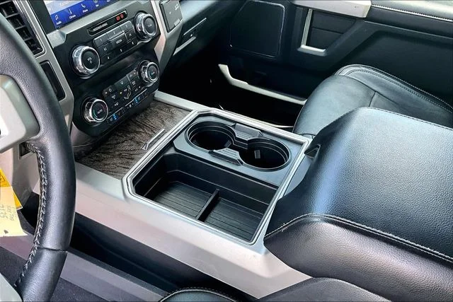 Used 2019 Magnetic Metallic Ford Lariat image 19