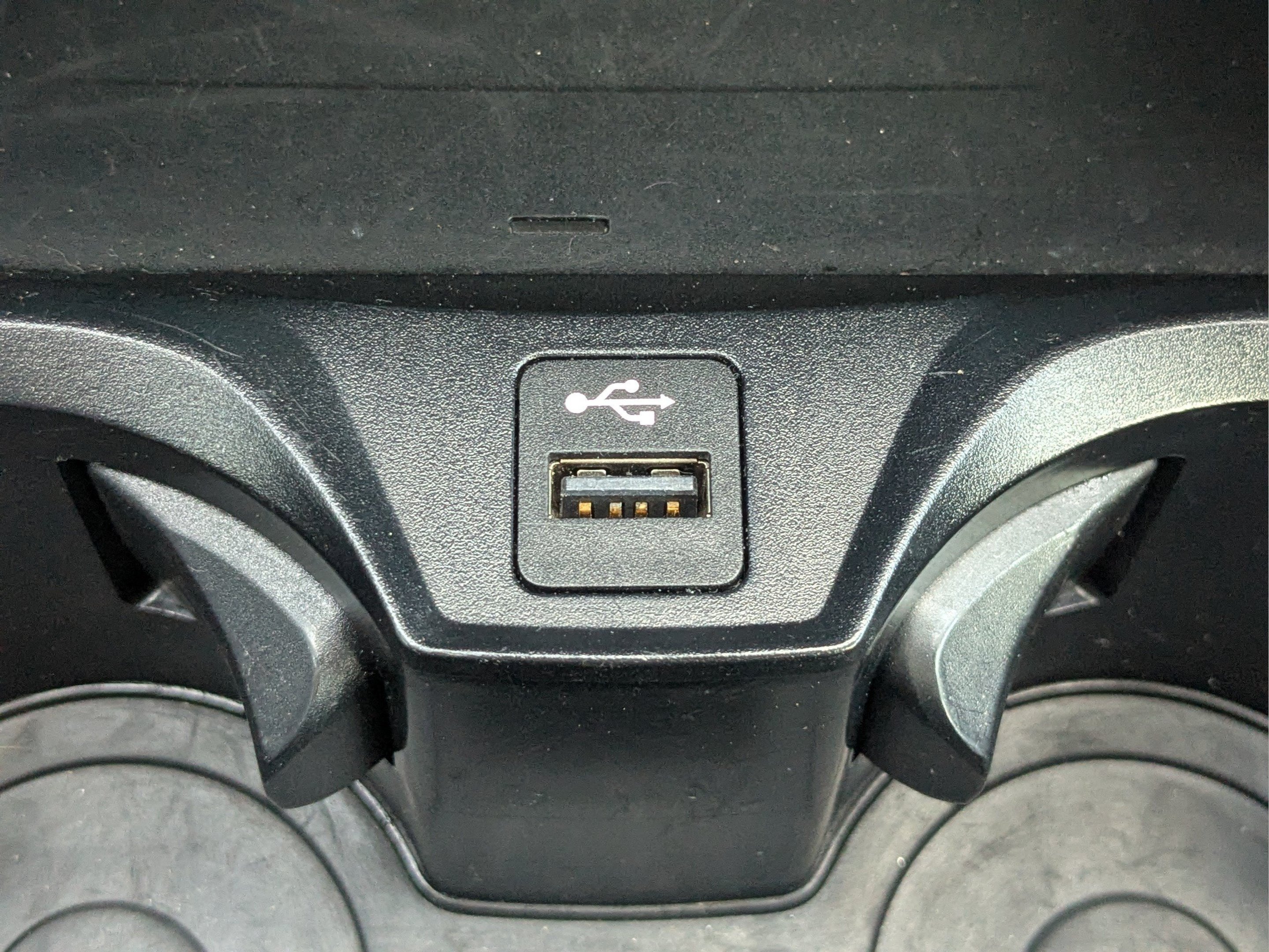2025 BMW 3 Series 330i - Photo 26