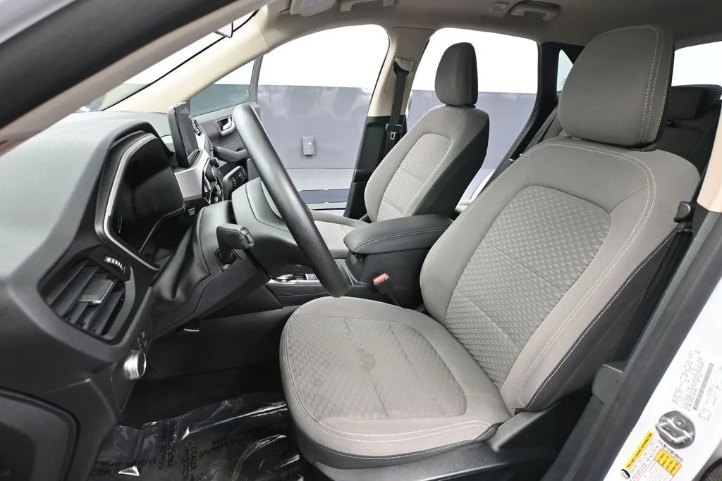 Used 2020 White Ford SE image 23