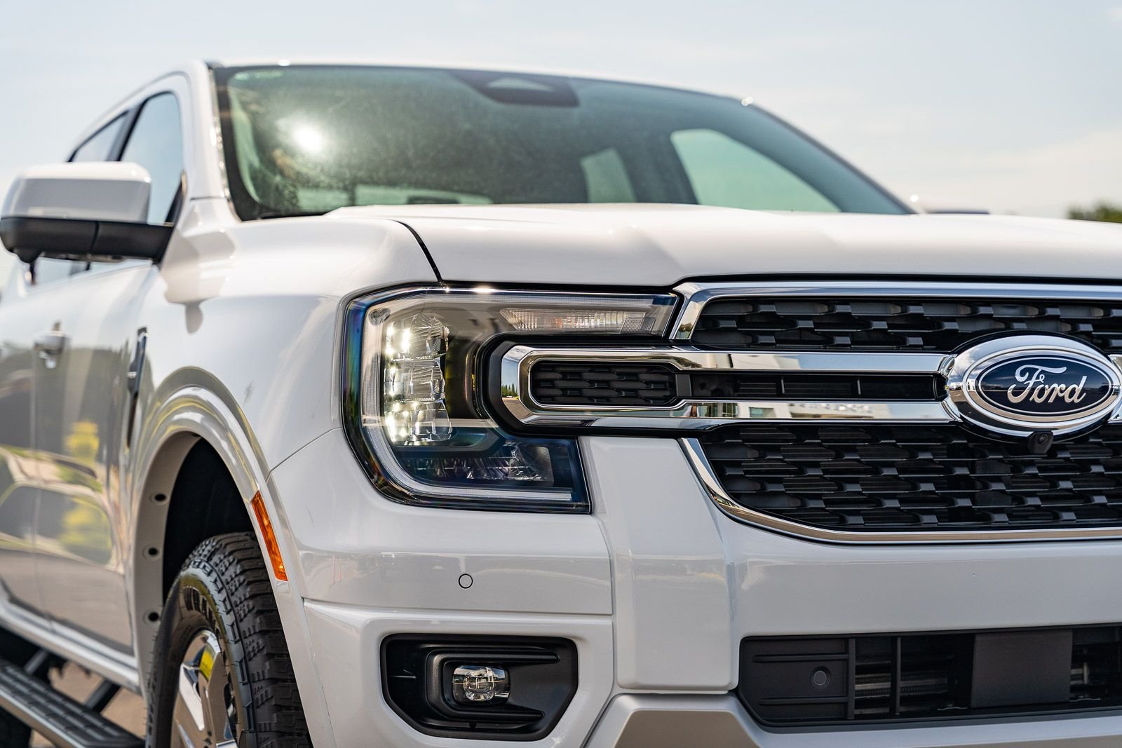 New 2026 Oxford White Ford Lariat® image 6