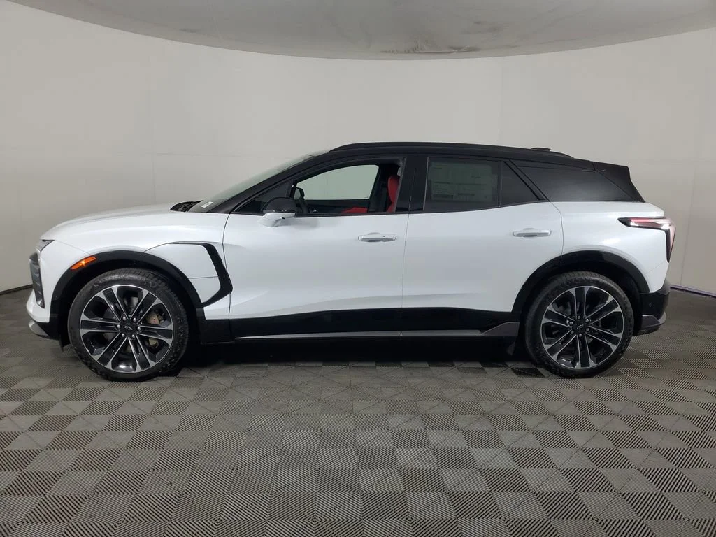 2026 Chevrolet Blazer EV SS - Photo 6