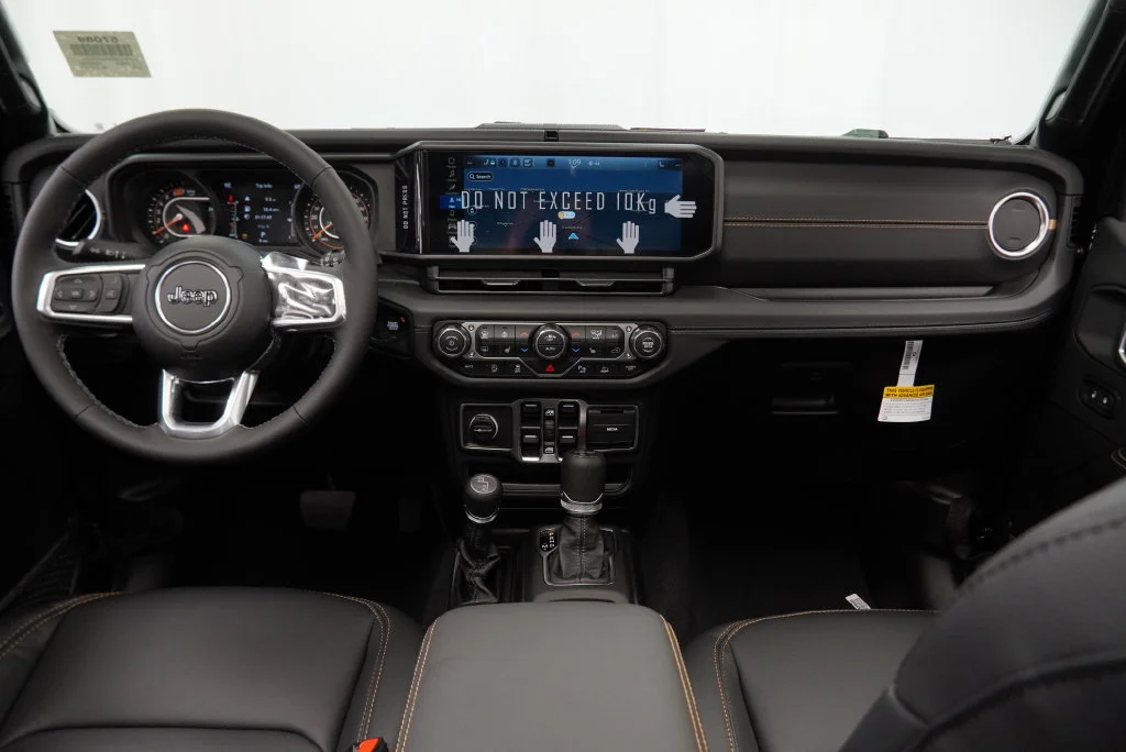 New 2027 Black Clear-Coat Paint Jeep Sahara image 3