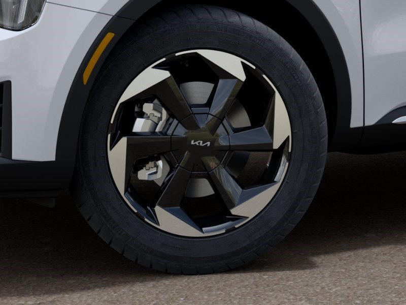 New 2026 Snow White Pearl Kia EX image 9