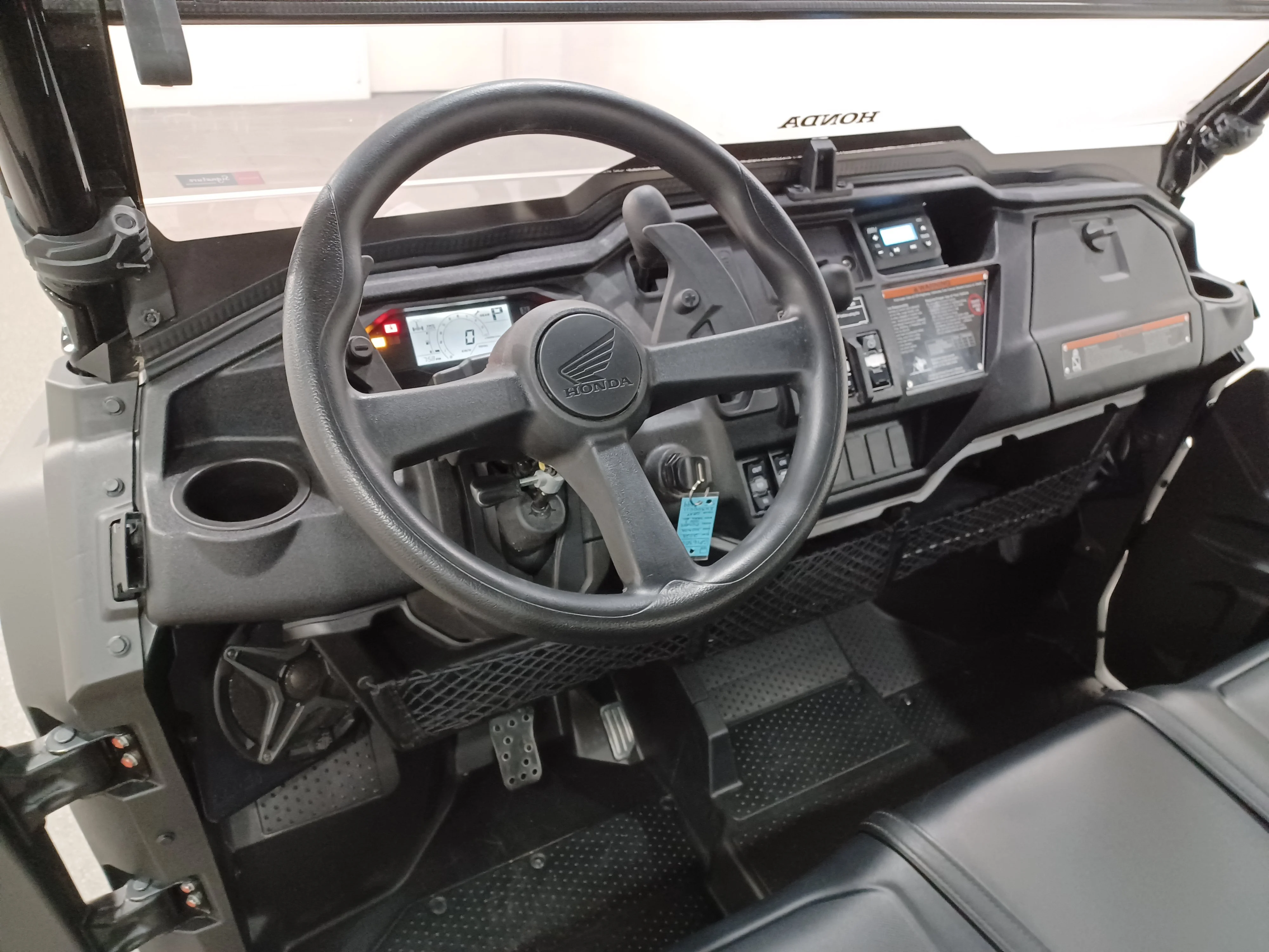 Used 2025 Matte Timberwolf Grey Metallic Honda Trail Special Edition*1000cc Engine | 6spd DCT | i-4x4 | Fox Shocks | SSV Works Audio | WARN Winch image 10