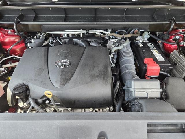 Certified Used 2021 RUBY FLARE PEARL Toyota  image 27