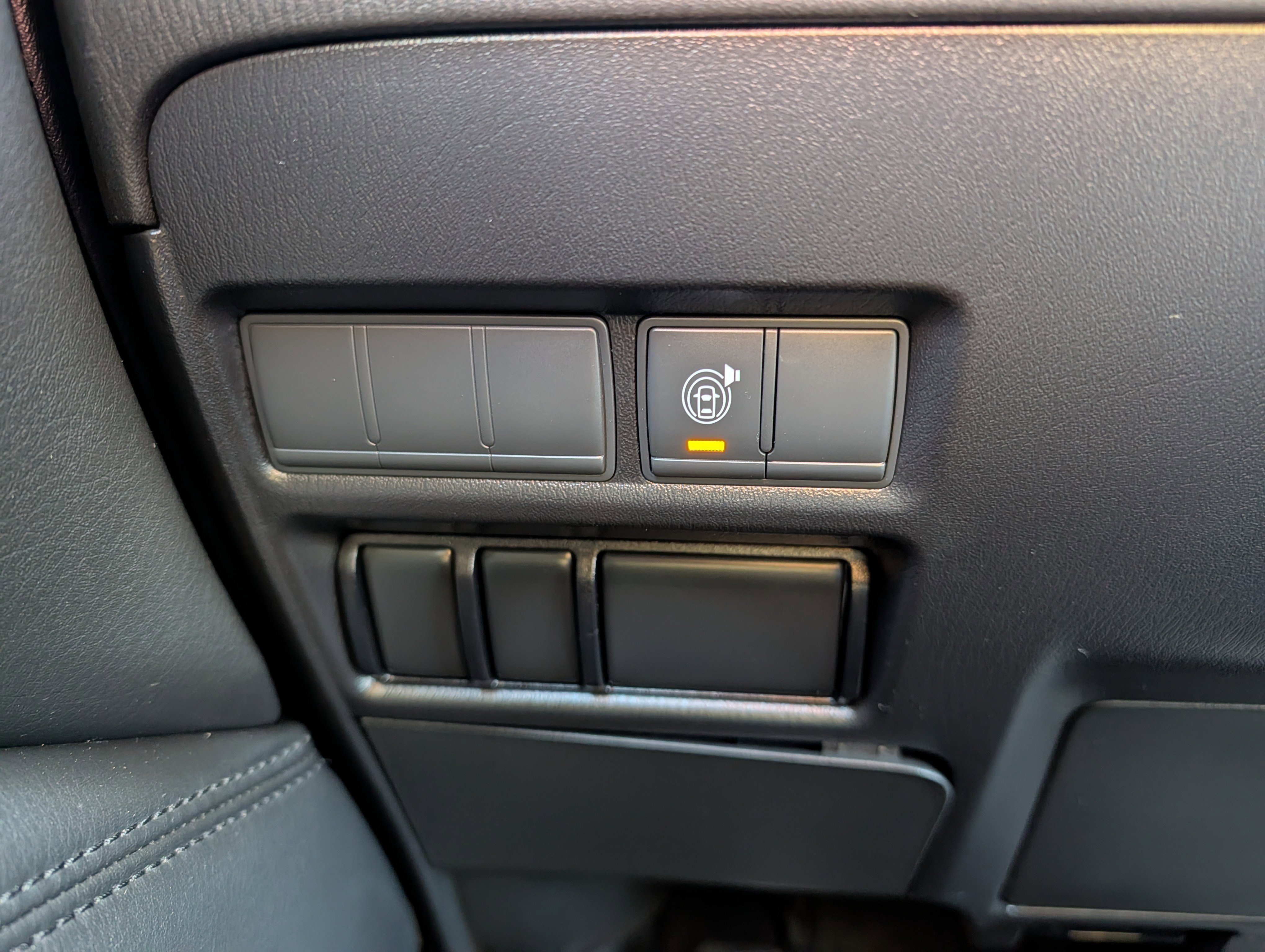 2021 Nissan Armada SV - Photo 24