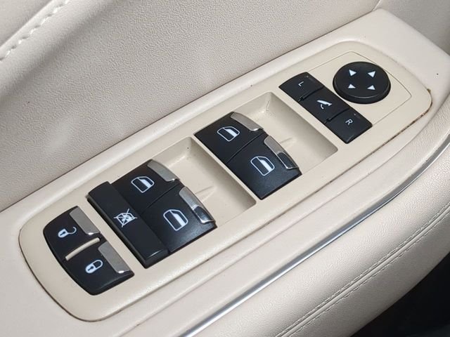 Used 2022 Blue Maserati Modena image 11