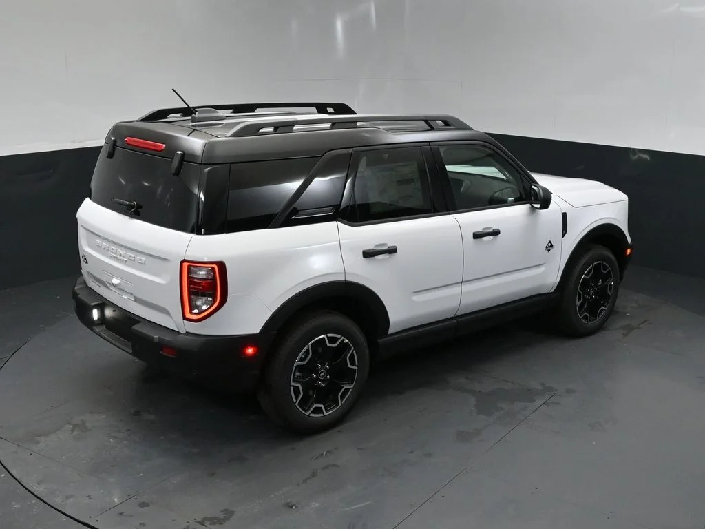 New 2026 Oxford White Ford Outer Banks® image 37