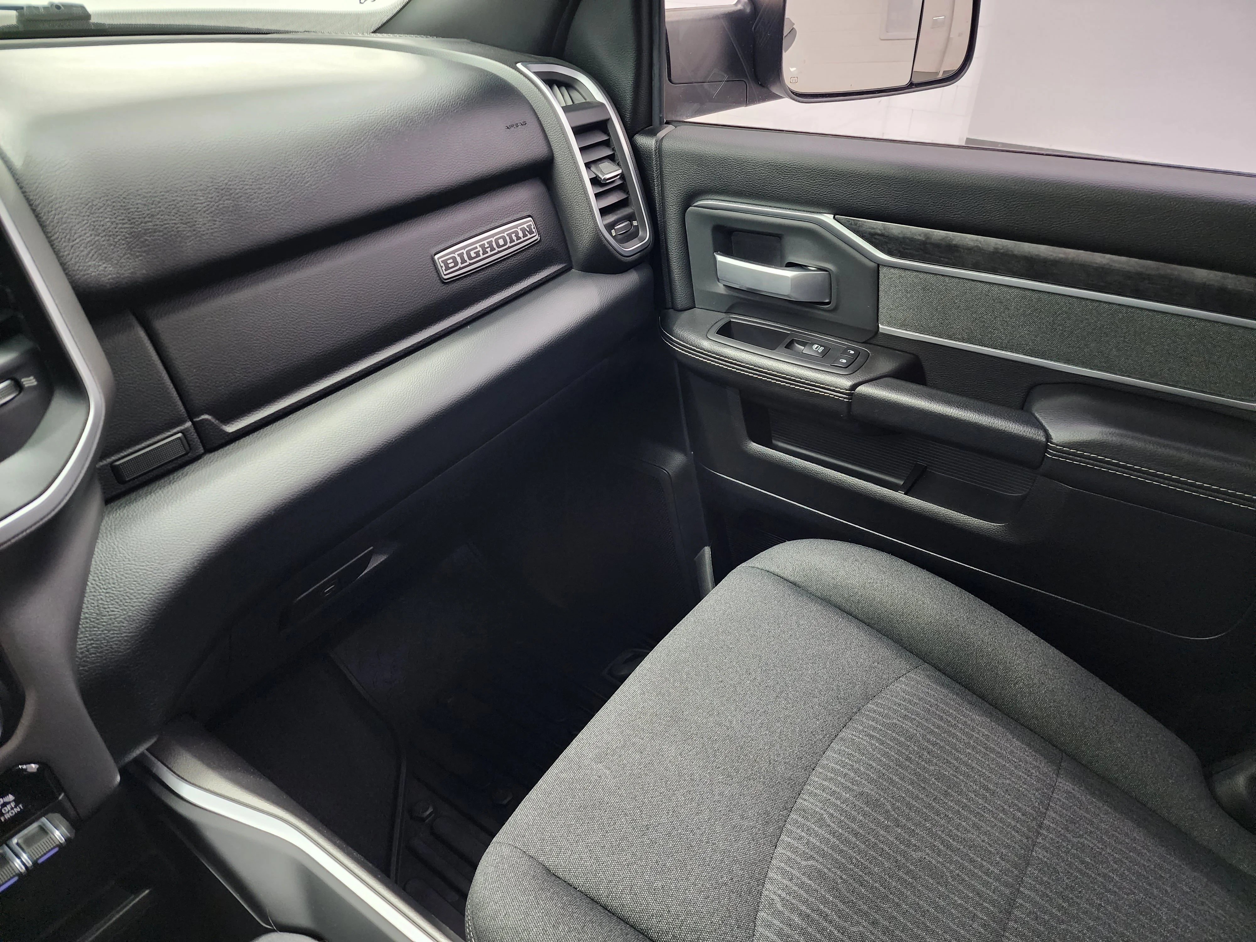 Used 2019 Bright White Clearcoat Ram Big Horn image 12