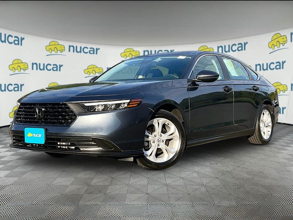 Used 2023 Gray Honda LX image 3