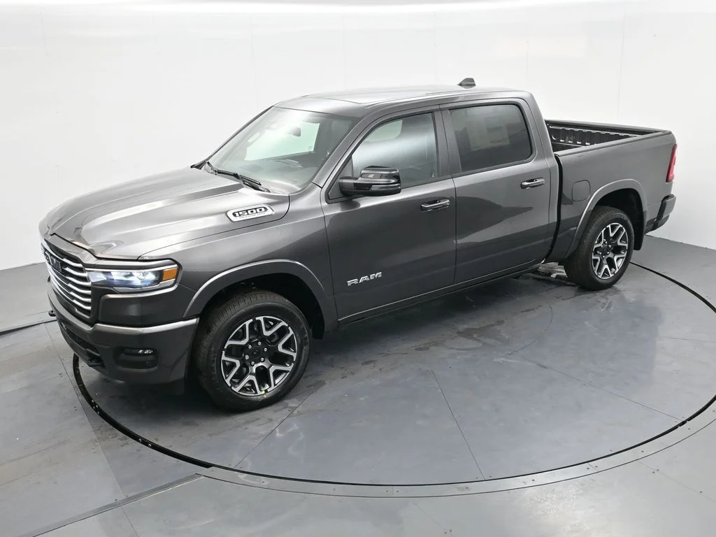 New 2026 Granite Crystal Metallic Clear-Coat Exterior Paint RAM Laramie image 22