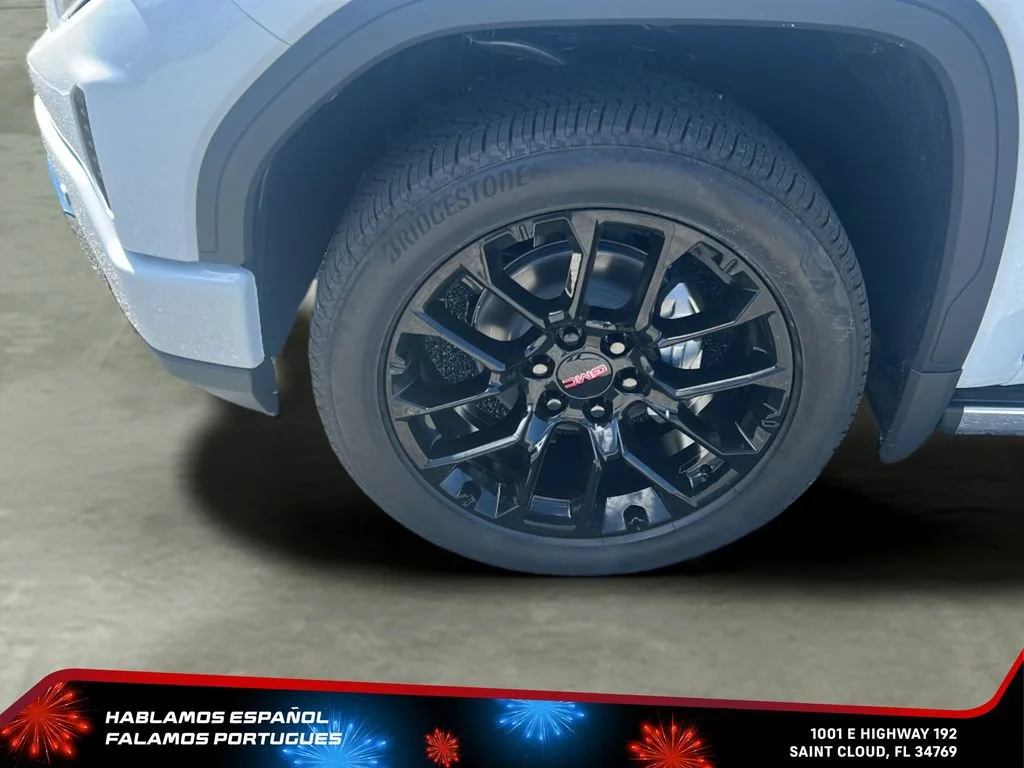 New 2026 Glacier White Tricoat GMC Denali image 36