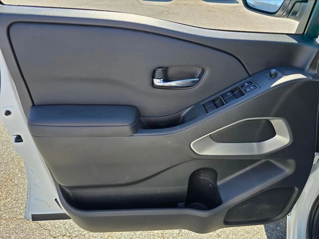 Used 2024 White Nissan SV image 9