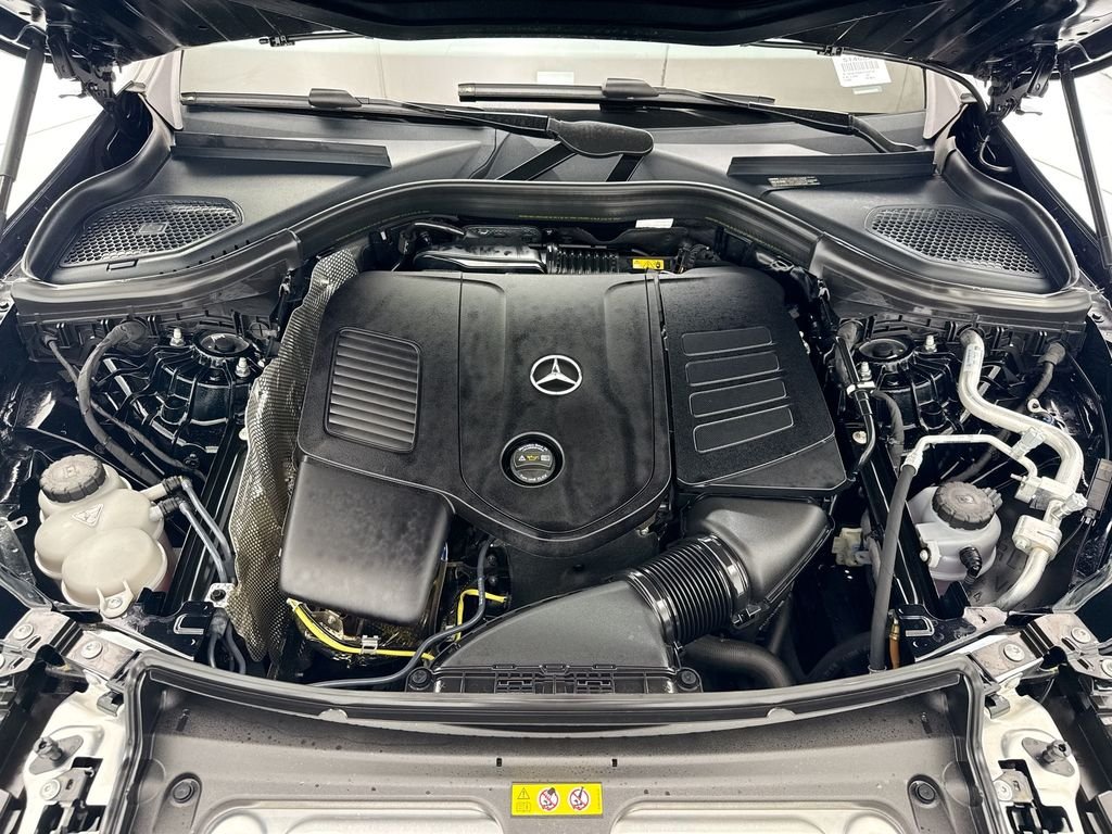 Certified Used 2026 Black Mercedes-Benz GLC 300 image 28
