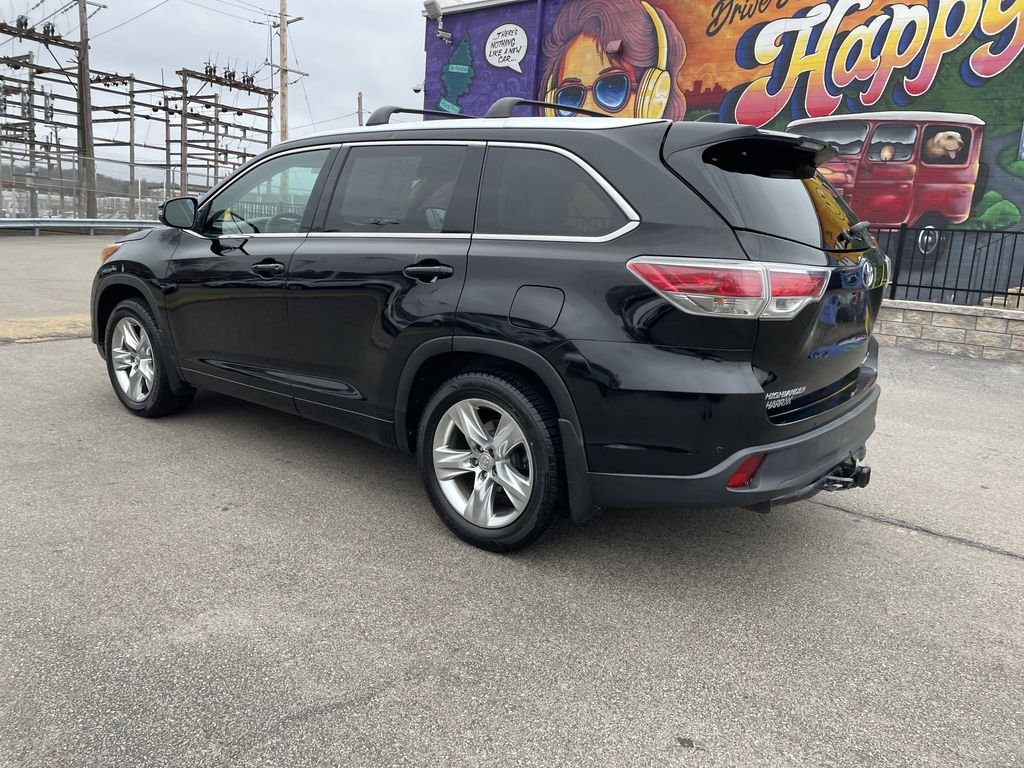 Used 2014 Black Toyota Limited image 3