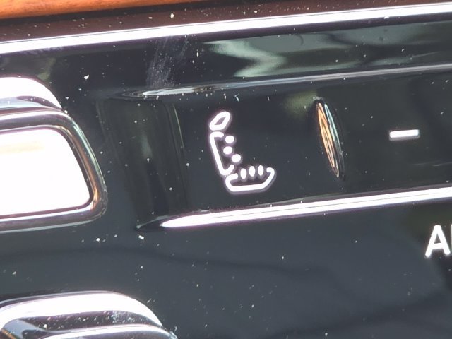 New 2026 Silver-Zynith Exterior Paint Jeep Summit Reserve image 22