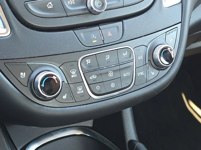 Used 2025 Gray Chevrolet LT image 37