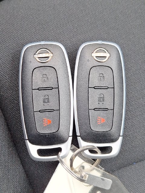 Used 2025 White Nissan S image 29