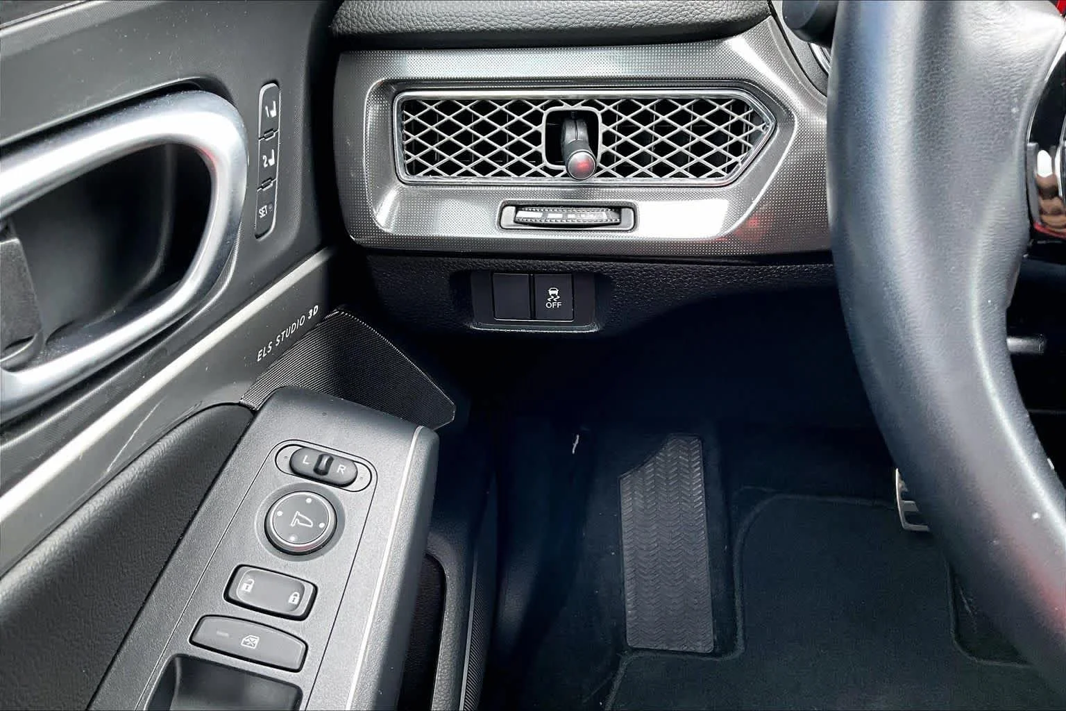 Used 2024 Liquid Carbon Metallic Acura w/A-Spec Technology Package image 32