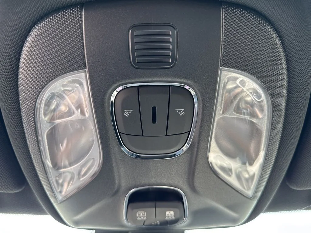 2025 Jeep Compass Limited - Photo 43