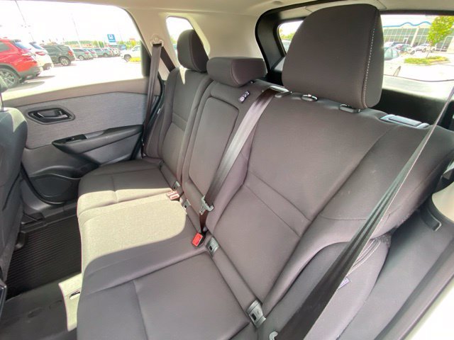 Used 2023 Glacier White Nissan S image 49