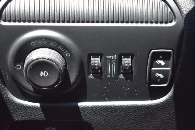 Used 2024 White Jeep Series III image 30