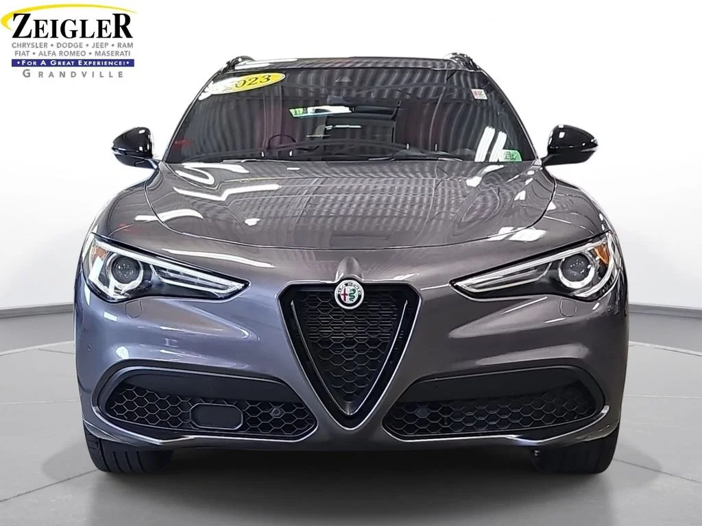Used 2023 Gray Alfa Romeo Veloce image 2