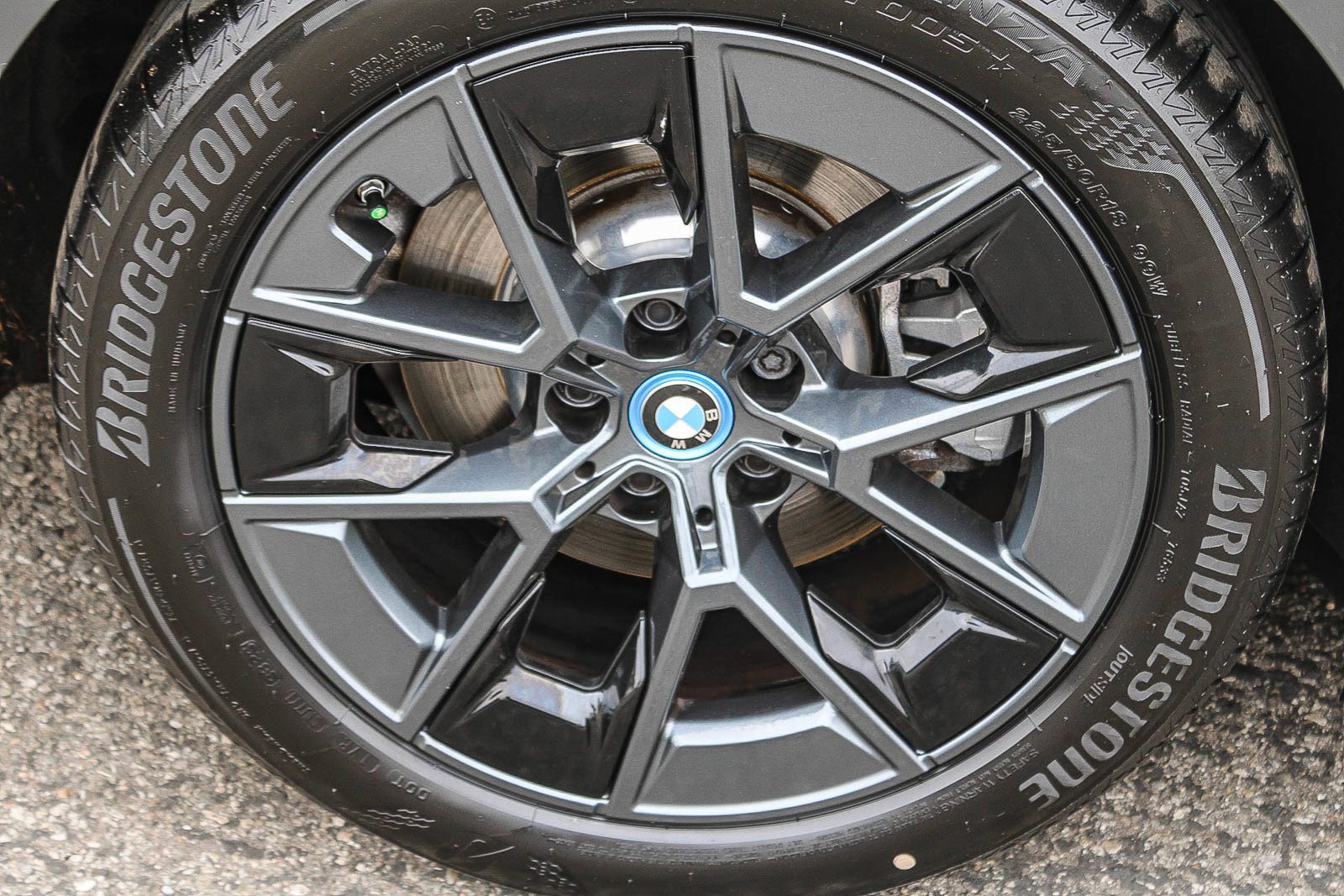 Used 2024 Skyscraper Grey Metallic BMW eDrive40 image 11