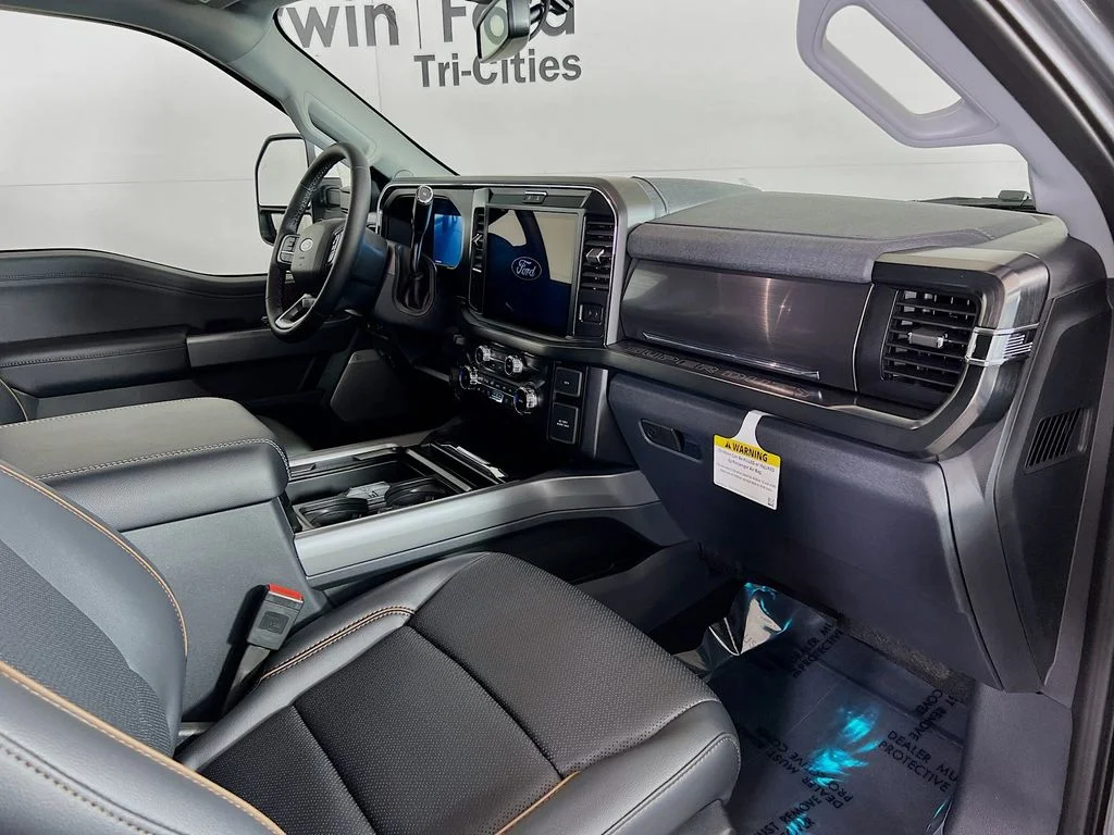 New 2026 Carbonized Gray Metallic Ford Lariat image 30