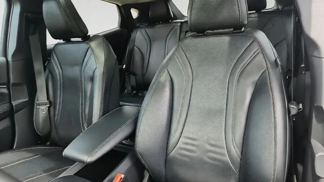 Used 2022 Space White Metallic Ford Premium image 10