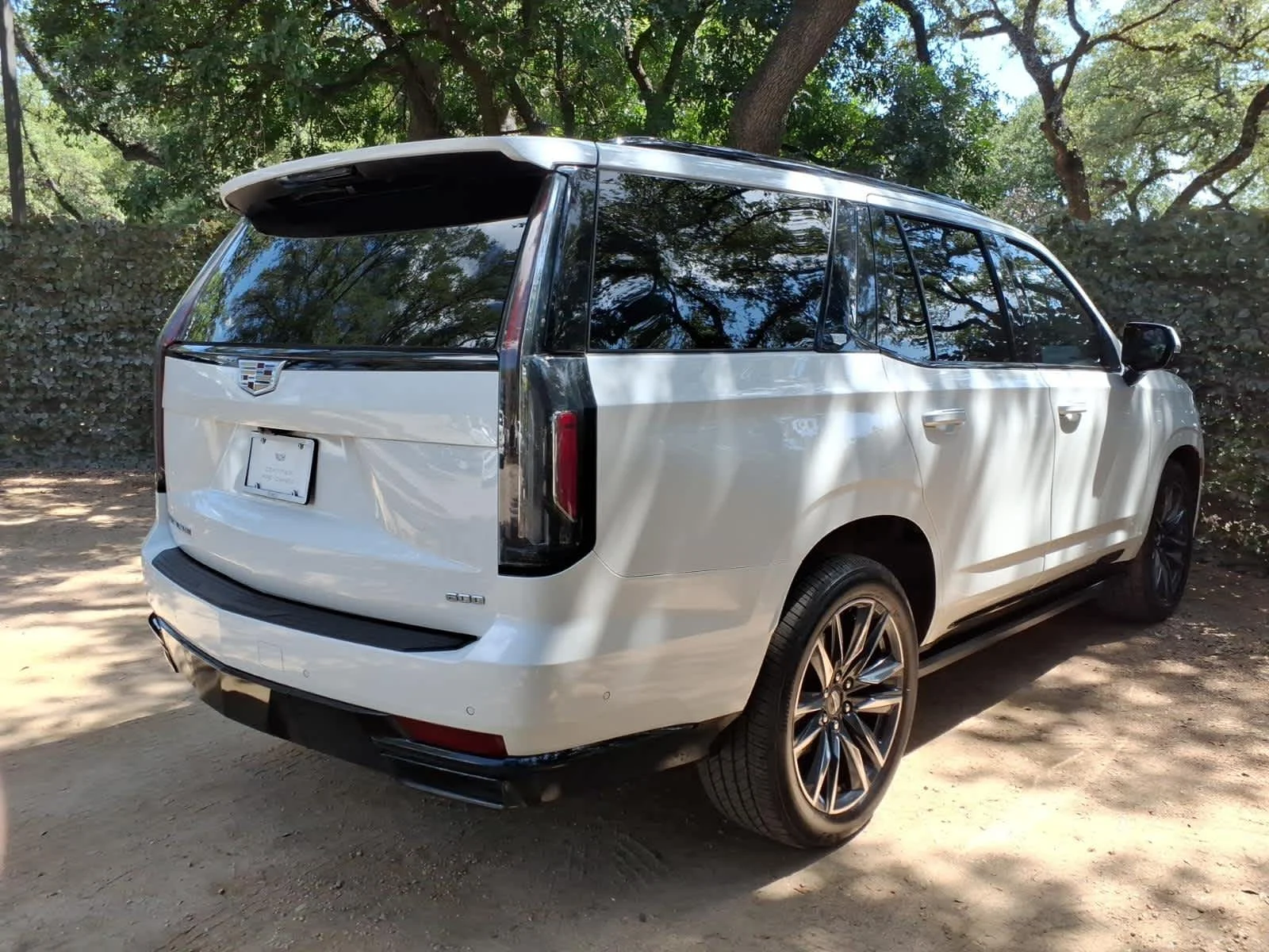 Certified Used 2024 Crystal White Tricoat Cadillac Sport Platinum image 4