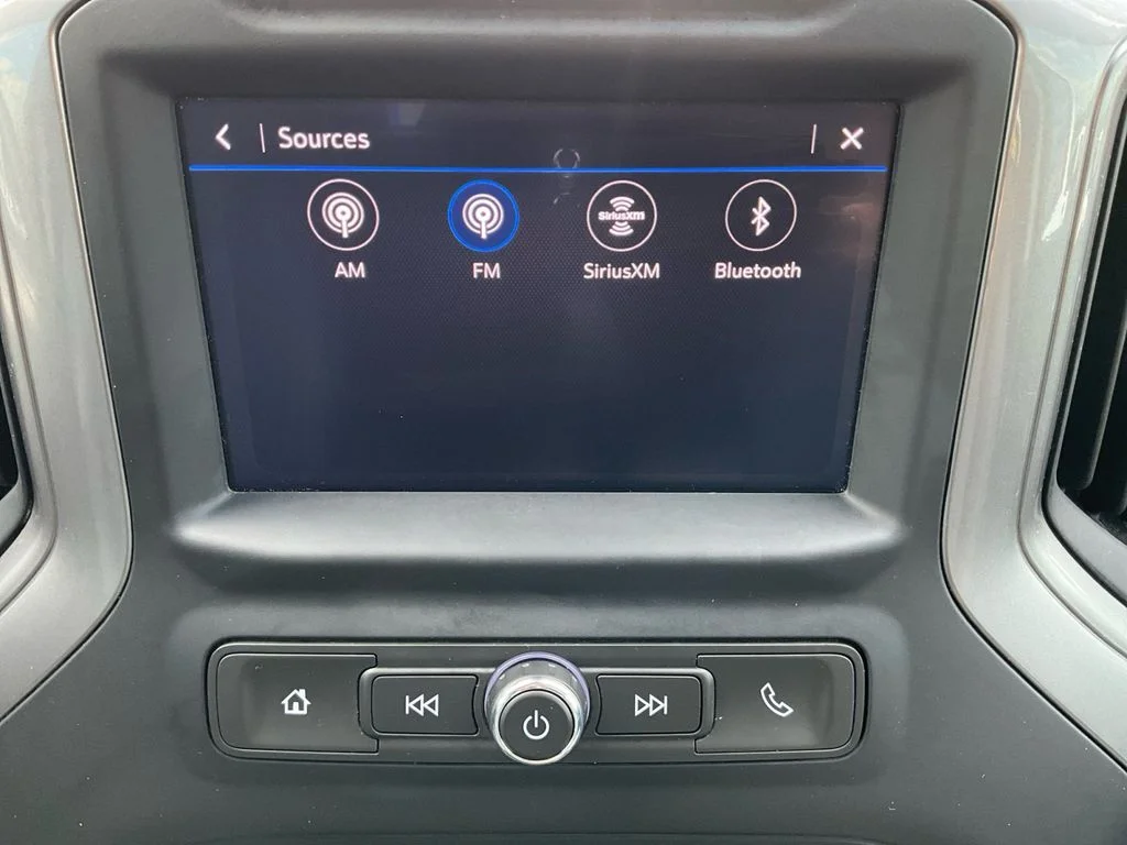 Used 2024 White Chevrolet Custom image 20