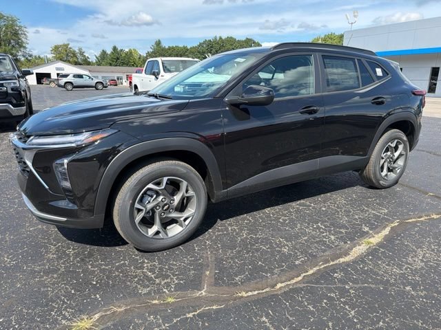 New 2026 Mosaic Black Metallic Chevrolet LT image 7