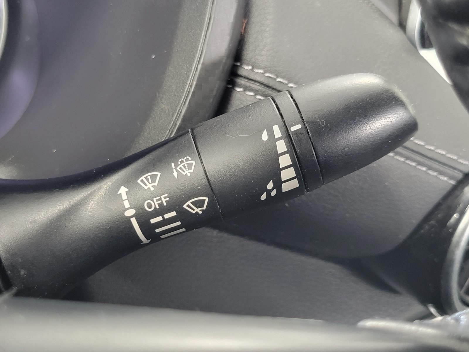 Used 2022 Blue Nissan SV image 18