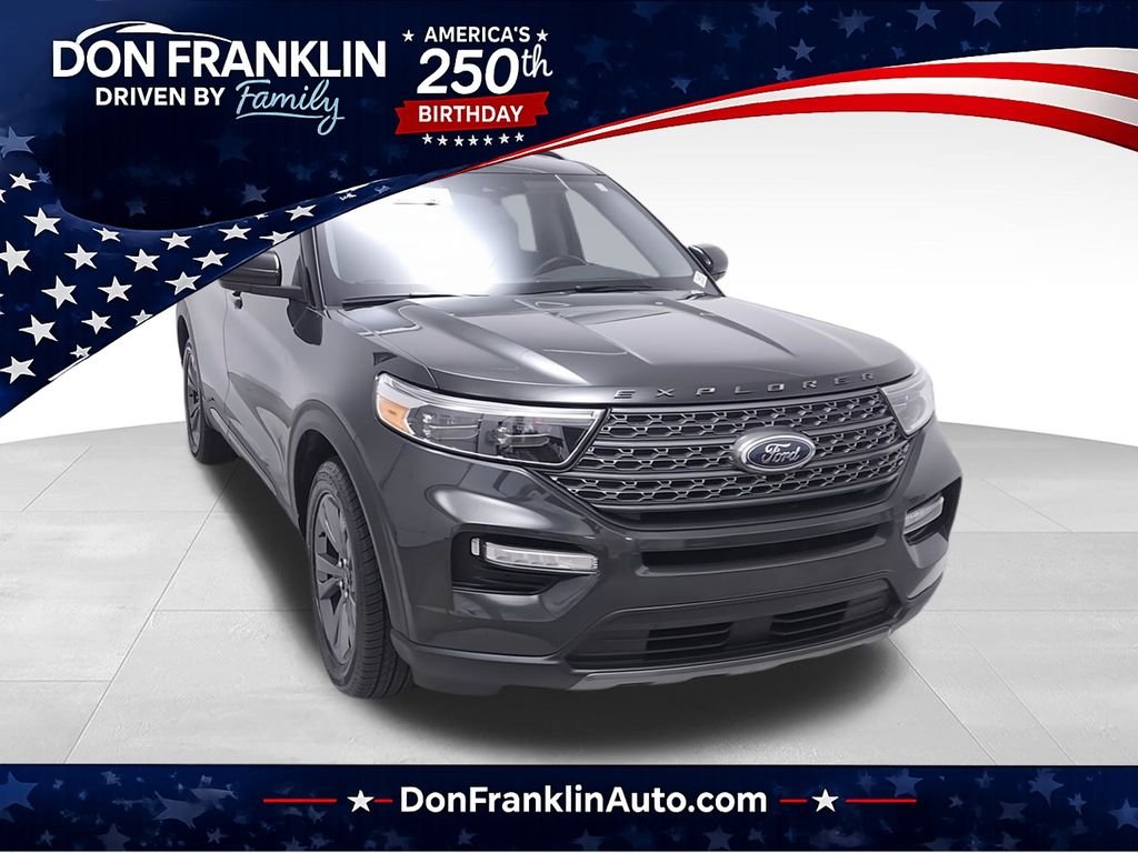 Used 2023 Green Ford XLT image 1