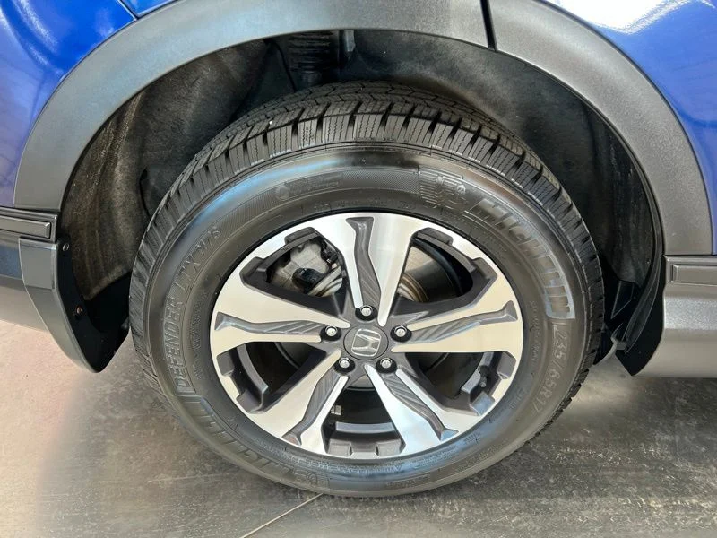 Used 2018  Honda LX image 9