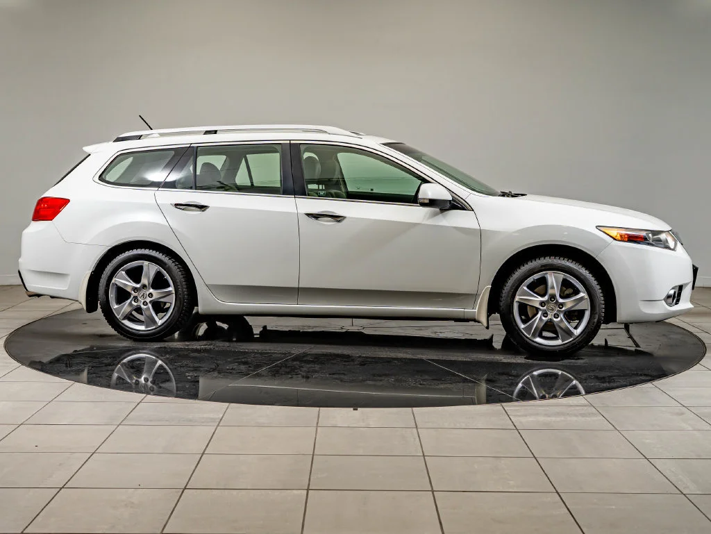 Used 2012 Bellanova White Pearl Acura 5dr Sport Wgn I4 Auto Tech Pkg image 11