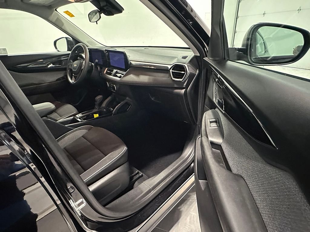 Used 2024 Black Chevrolet LS image 22