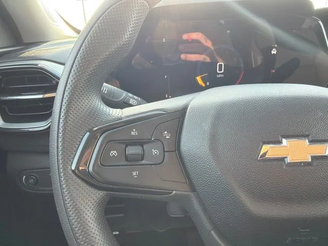 Used 2025 Gray Chevrolet LT image 33