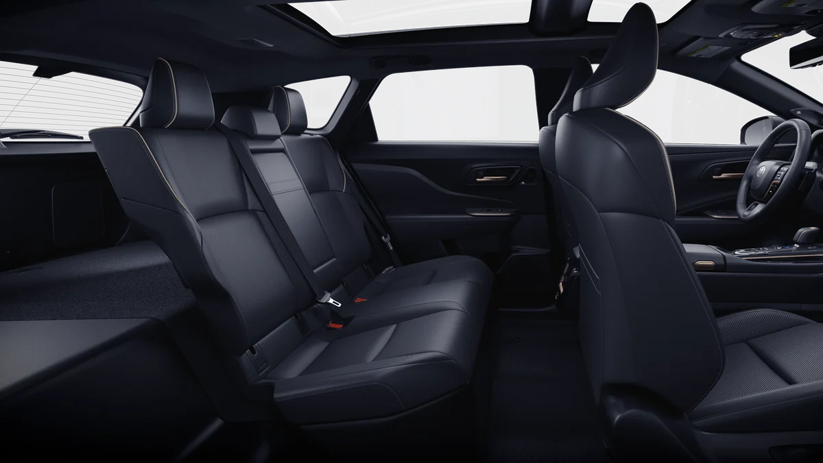 2025 Toyota Crown Signia Limited - Photo 36