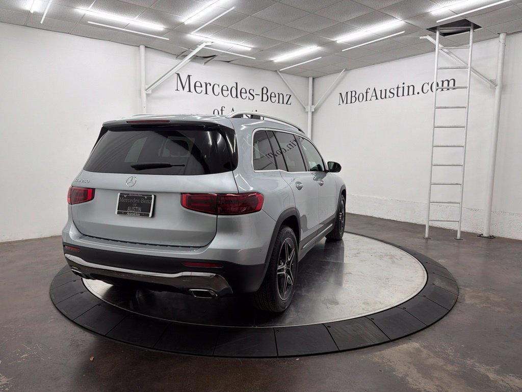 Used 2026 Silver Mercedes-Benz GLB 250 image 7