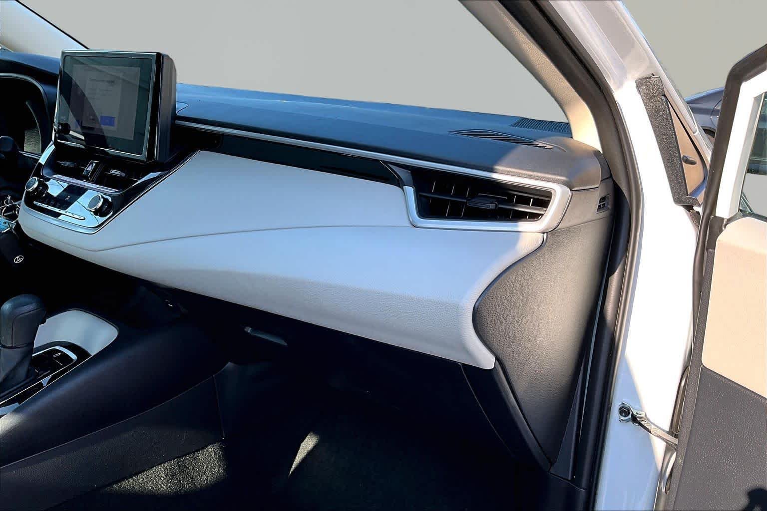 Certified Used 2026 Wind Chill Pearl Toyota LE image 19