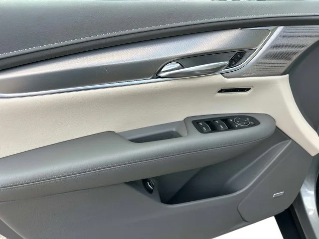 Used 2024 Silver Cadillac Premium Luxury image 18
