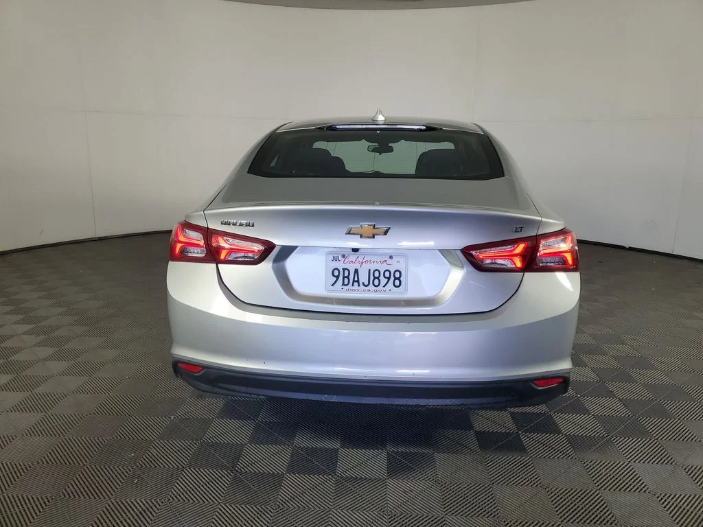 Used 2022 Silver Chevrolet LT image 5