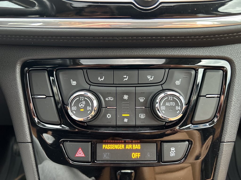 2020 Buick Encore Essence - Photo 29