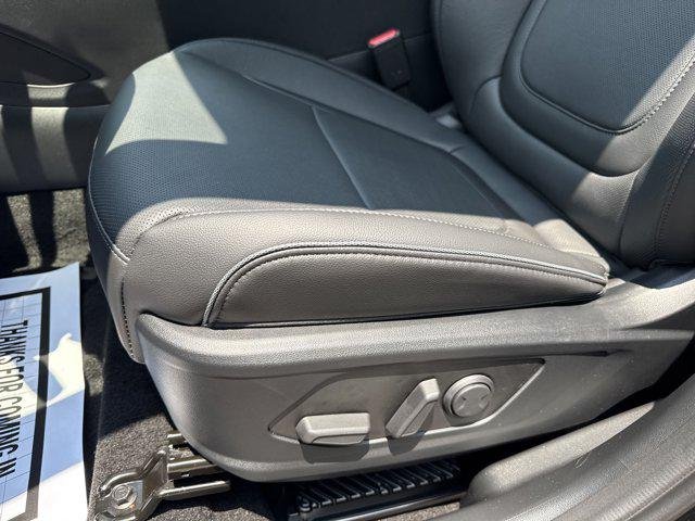 2026 Hyundai Santa Cruz Limited - Photo 12