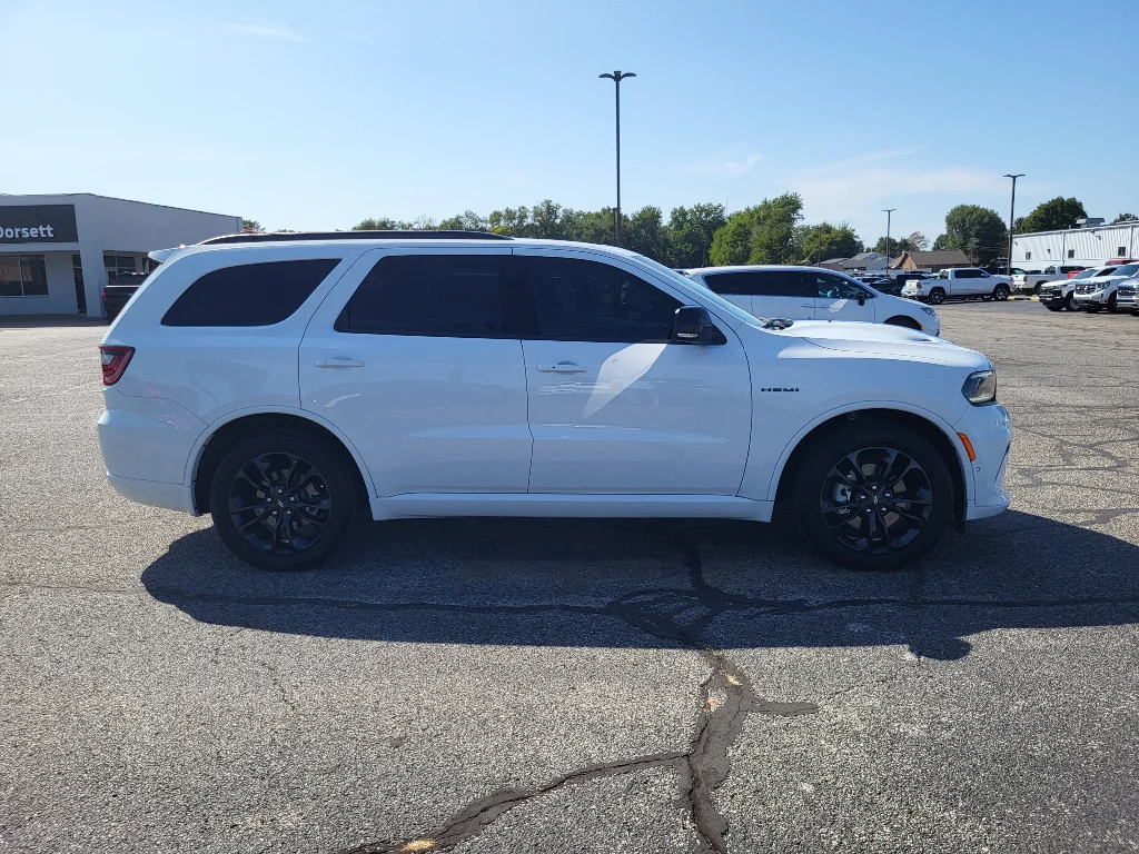 Used 2023 White Knuckle Clearcoat Dodge R/T Plus image 5