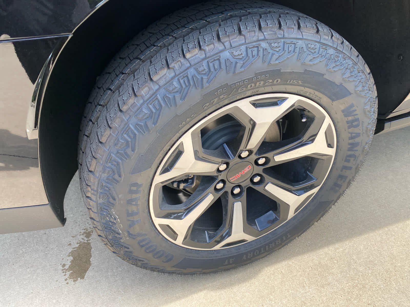 2026 GMC Yukon XL AT4 - Photo 26