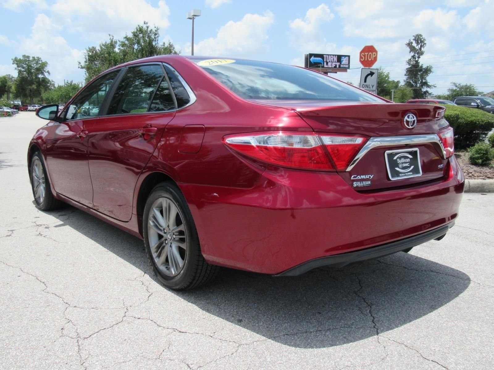Used 2017 Red Toyota SE image 5